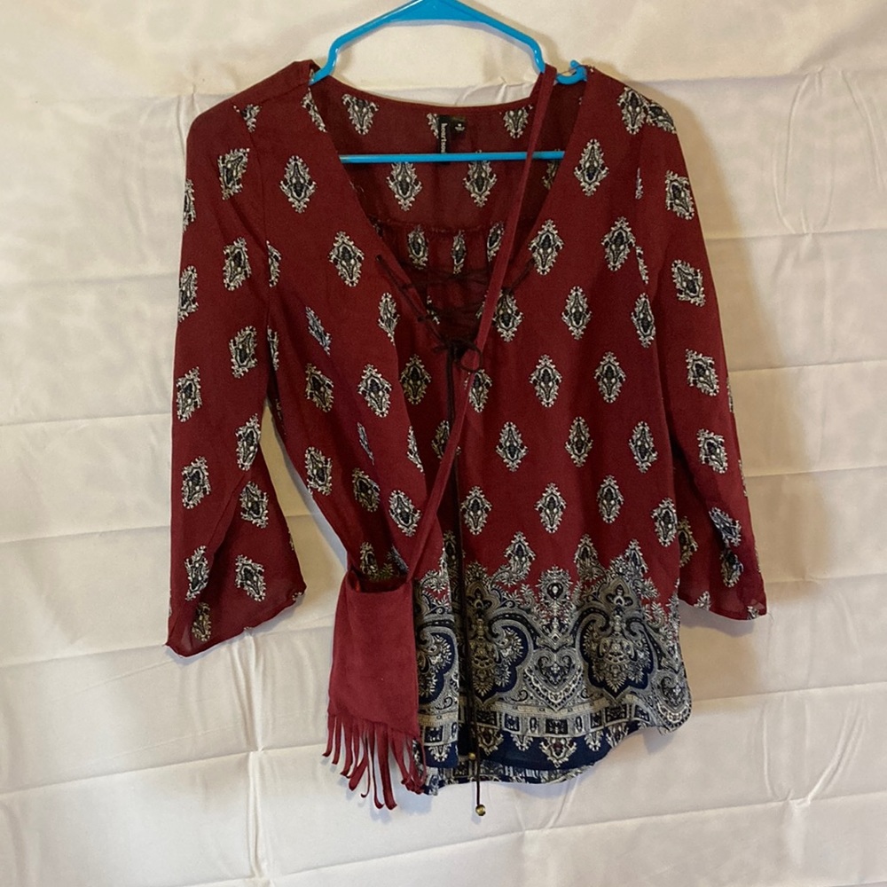 Burgundy top w/purse